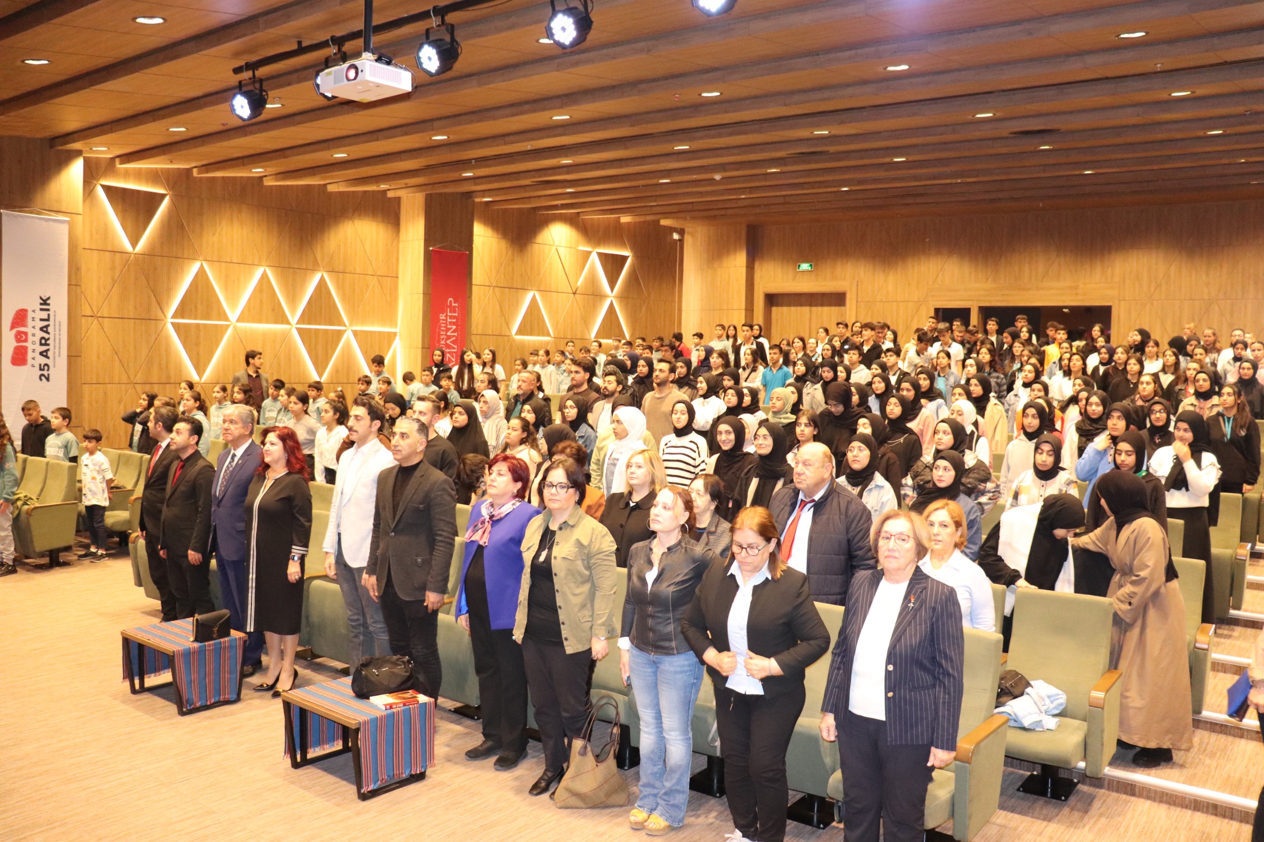 MÜZEDE DERS VAR-4  “Tıp Tarihi ve Harp Dönemi Antep Sağlık Teşkilatı Konferansı” büyük bir coşkuyla tamamlandı!