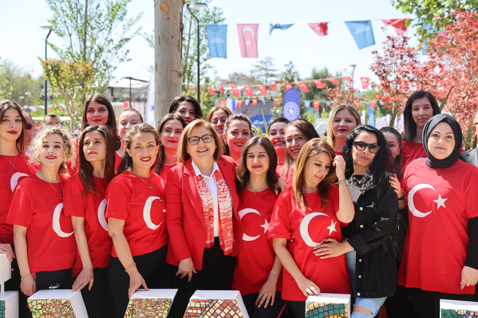 Öğreten Adımlar Halk Oyunları Topluluğu’ndan 19 Mayıs Gösterisi