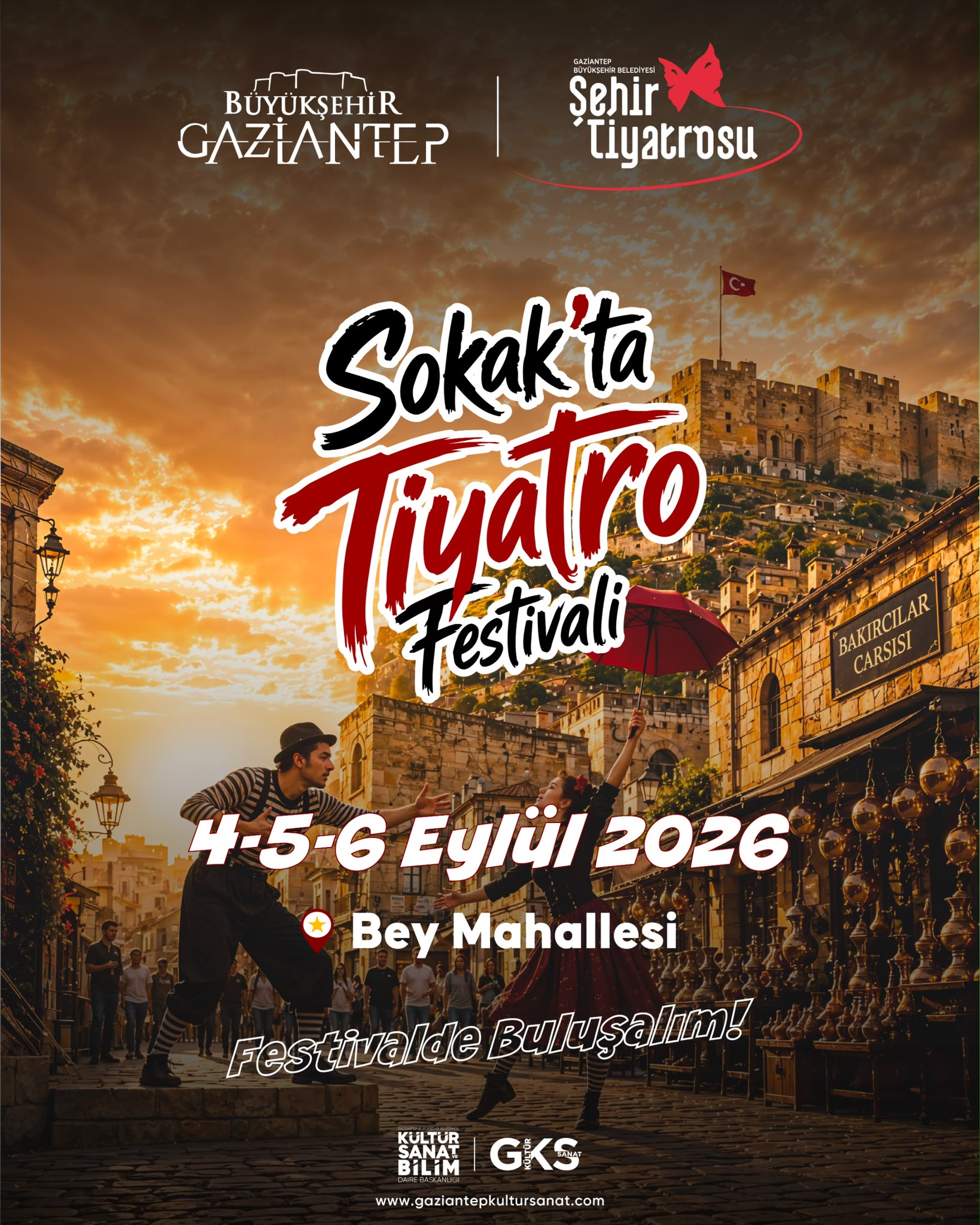 Gaziantep Büyükşehir Belediyesi tarafından düzenlenen 1. Sokak’ta Tiyatro Festivali, 4-5-6 Eylül 2026 tarihlerinde Bey Mahallesi’nde sanat severlerle buluşuyor. 